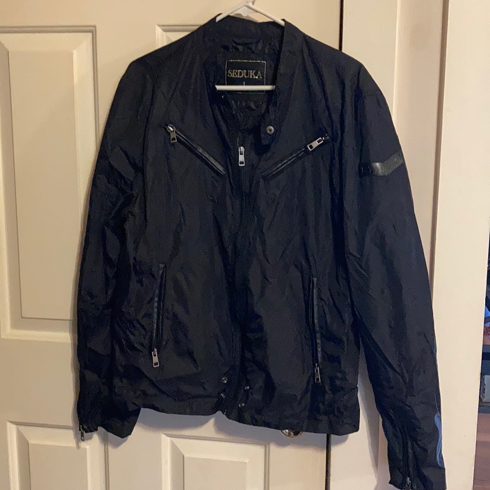 Seduka black windbreaker/ rain size L